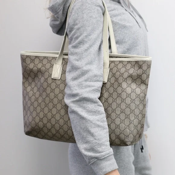 Gucci Carryall Bag - Picture 2 of 16